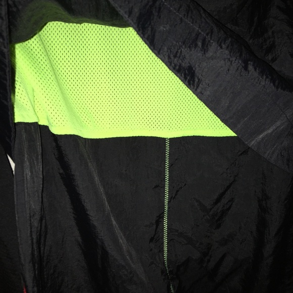 Russell Lightweight Black Jacket| Size 14-16 XL NWT, on SALE, super cute, unisex - Picture 3 of 12